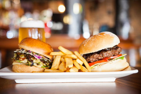 Nightcap At Excelsior Hotel - VIC Tourism 37