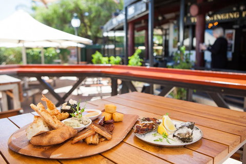 Nightcap At Excelsior Hotel - VIC Tourism 36