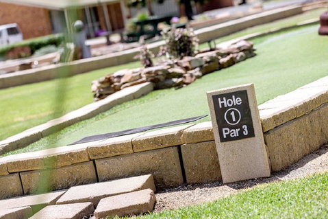 Lakeside Country Club - VIC Tourism 5