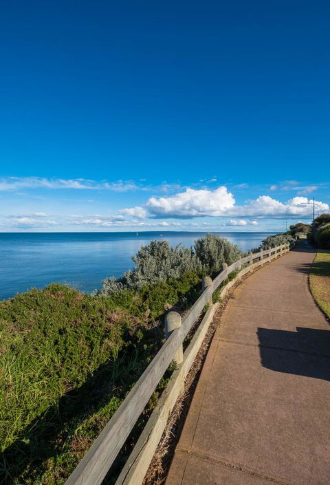 Waterfront Apt 234 Marinaquays - VIC Tourism 33