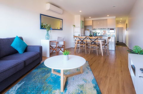 Waterfront Apt 234 Marinaquays - VIC Tourism 7