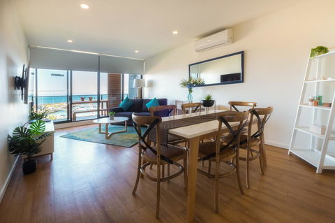 Waterfront Apt 234 Marinaquays - VIC Tourism 17