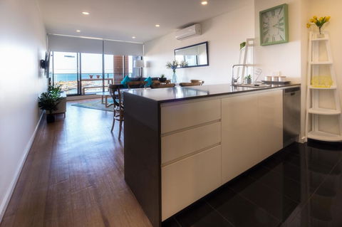 Waterfront Apt 234 Marinaquays - VIC Tourism 14