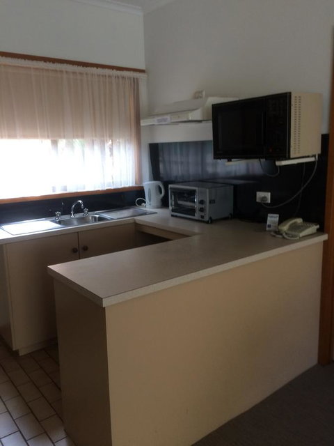 Ambassador Motor Inn - VIC Tourism 26