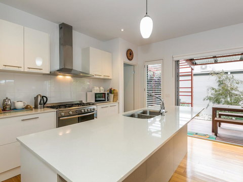 Torquay Timeout - VIC Tourism 7