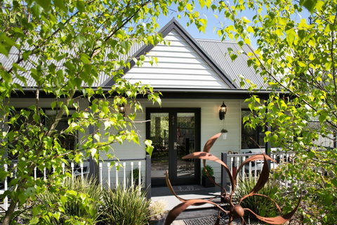 Cottage 4A - VIC Tourism 1
