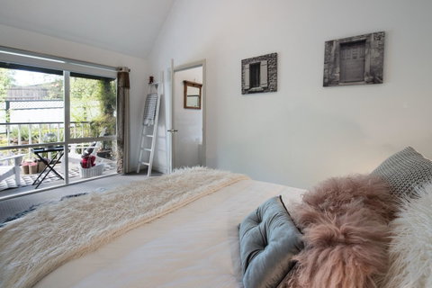 Cottage 4A - VIC Tourism 2