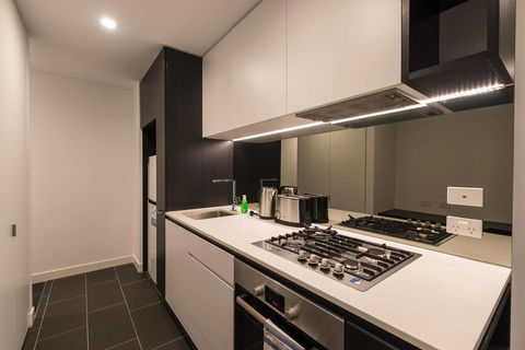 Astrina 2 Bed 2 Bath Apartment - VIC Tourism 3