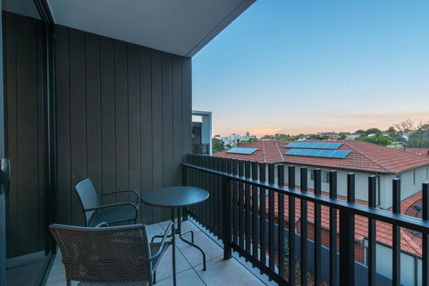 Astrina 2 Bed 2 Bath Apartment - VIC Tourism 11