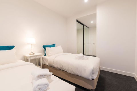 Astrina 2 Bed 2 Bath Apartment - VIC Tourism 6