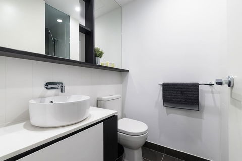 Astrina 2 Bed 2 Bath Apartment - VIC Tourism 9