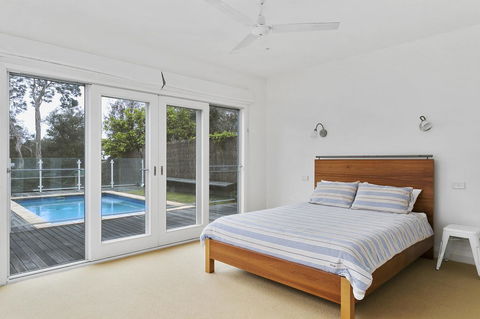 Perfect Blairgowrie Beach House - VIC Tourism 12
