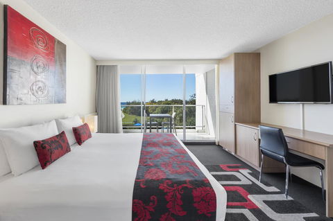 Ramada By Wyndham Marcoola Beach - VIC Tourism 17