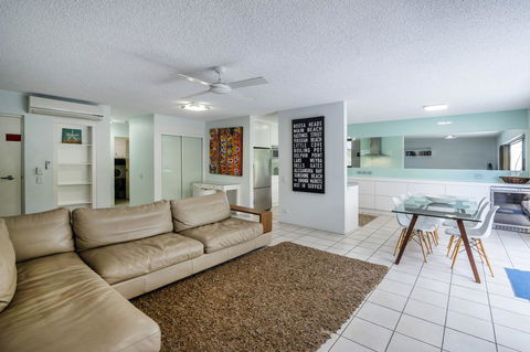 Sunseeker Holiday Apartments - VIC Tourism 33