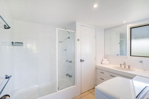 Sunseeker Holiday Apartments - VIC Tourism 27