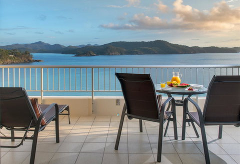 Whitsunday Apartments - VIC Tourism 6