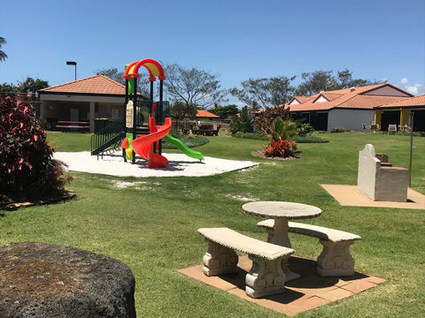 Coral Cove Resort - VIC Tourism 1