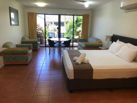 Coral Cove Resort - VIC Tourism 4