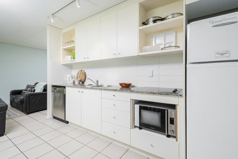 Coloured Sands - Rainbow Beach Resort - 5 Mins To Beach - VIC Tourism 4