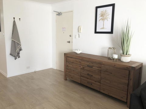 Sunshine Beach Luxe Apartment - VIC Tourism 6