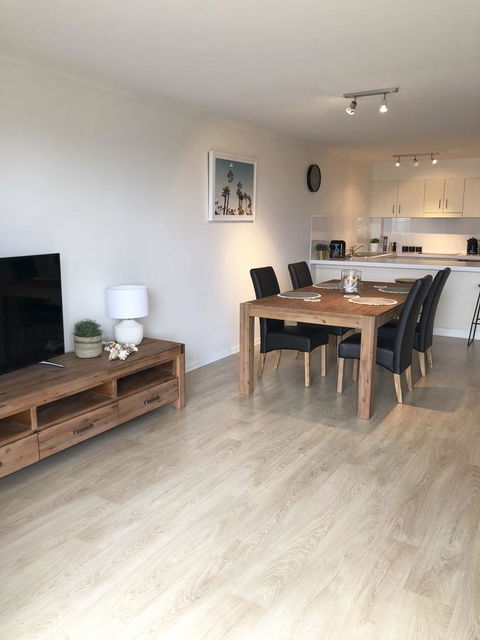 Sunshine Beach Luxe Apartment - VIC Tourism 17