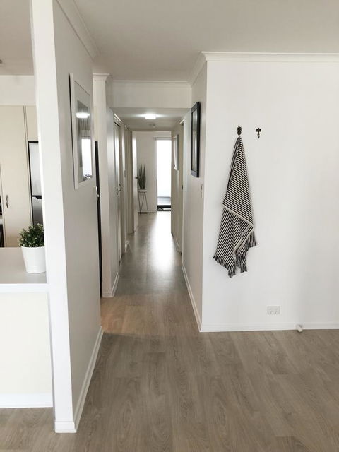 Sunshine Beach Luxe Apartment - VIC Tourism 8