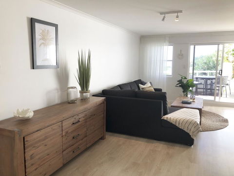 Sunshine Beach Luxe Apartment - VIC Tourism 23