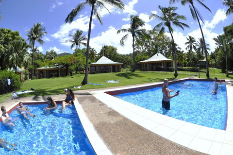 Nomads Airlie Beach - VIC Tourism 26