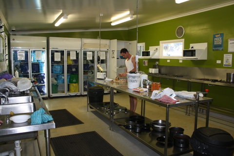 Nomads Airlie Beach - VIC Tourism 19