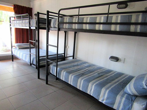 Nomads Airlie Beach - VIC Tourism 7