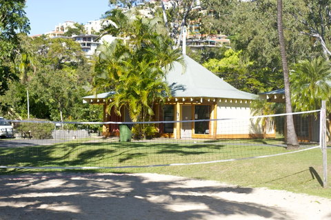 Nomads Airlie Beach - VIC Tourism 34
