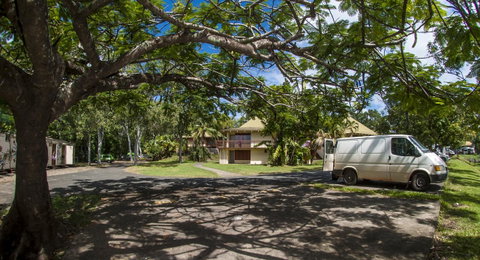 Nomads Airlie Beach - VIC Tourism 36
