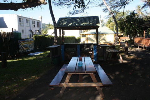 Nomads Airlie Beach - VIC Tourism 31