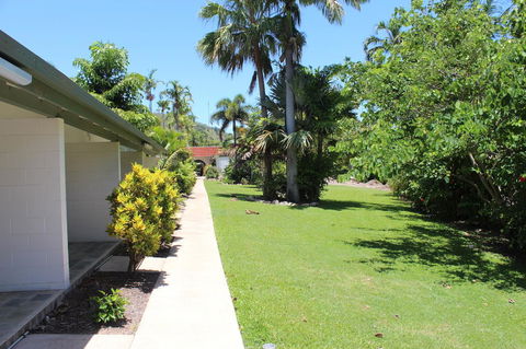 Amaroo On Mandalay, Magnetic Island - VIC Tourism 37