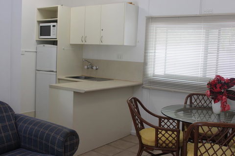 Amaroo On Mandalay, Magnetic Island - VIC Tourism 19