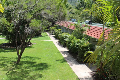 Amaroo On Mandalay, Magnetic Island - VIC Tourism 38