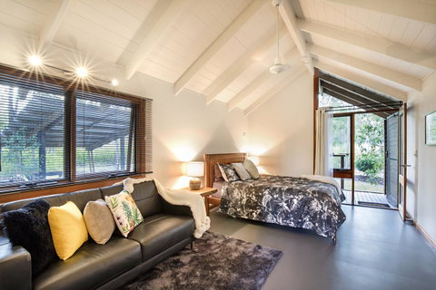 Airlie Beach Eco Cabins - Adults Only - VIC Tourism 21