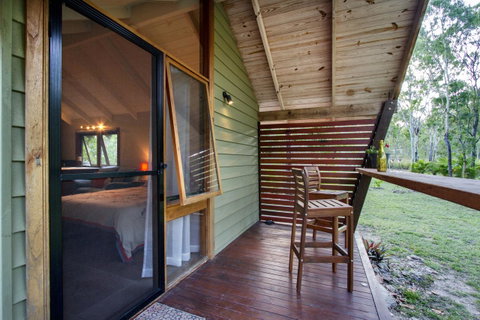 Airlie Beach Eco Cabins - Adults Only - VIC Tourism 24