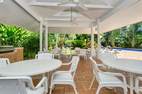 Agincourt Beachfront Apartments - VIC Tourism 10