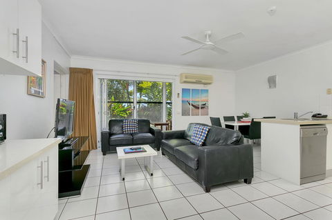 Agincourt Beachfront Apartments - VIC Tourism 15