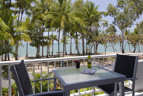 Agincourt Beachfront Apartments - VIC Tourism 17
