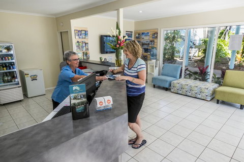 The Beach Motel Hervey Bay - VIC Tourism 36