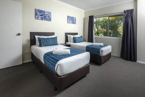 The Beach Motel Hervey Bay - VIC Tourism 28