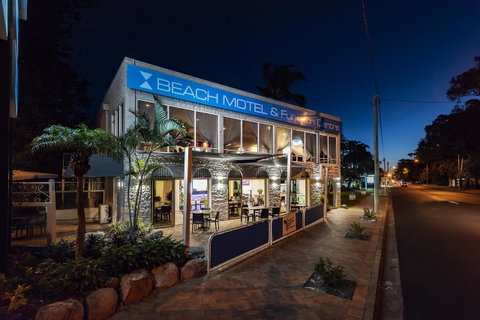 The Beach Motel Hervey Bay - VIC Tourism 16