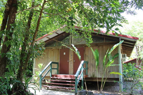 PK\'s Jungle Village - VIC Tourism 6