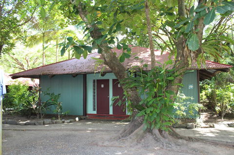 PK\'s Jungle Village - VIC Tourism 8