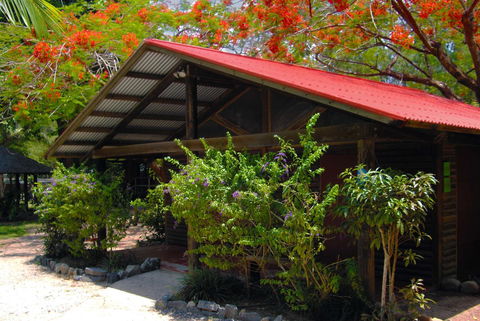 PK\'s Jungle Village - VIC Tourism 10