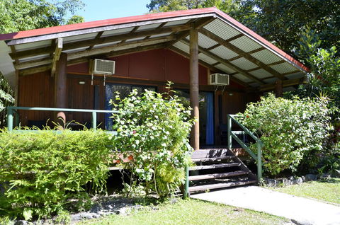 PK\'s Jungle Village - VIC Tourism 9