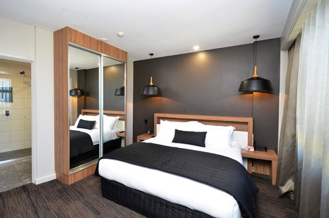 Hotel Grand Chancellor Townsville - VIC Tourism 3