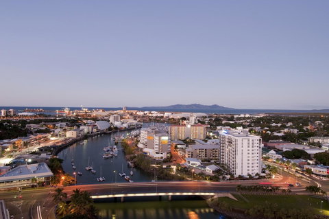 Hotel Grand Chancellor Townsville - VIC Tourism 35